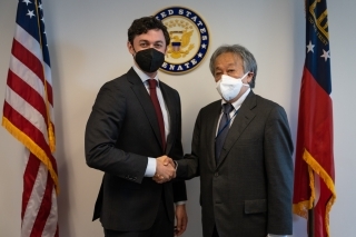 Consul General Takeuchi pays a courtesy call on Sen. Jon Ossoff