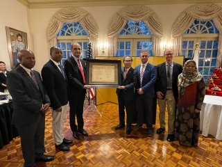Certificate presentation
