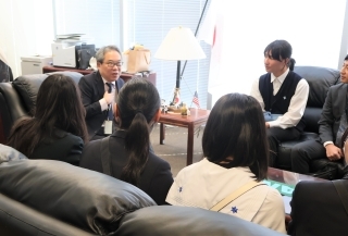 CG Maeda speaking with students