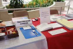 JIC Display Table